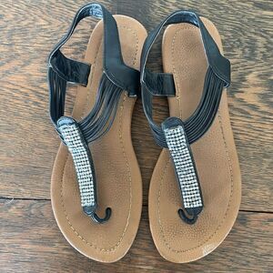 Bongo Bedazzled Sandals Size 7 EUC